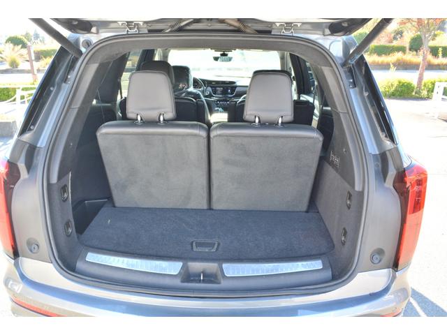 キャデラックＸＴ６ ナイトクルーズエディション　３０台限定車　ＢＯＳＥサウンド　レザーシート　シートヒーター　エアコンシート　クルーズコントロール　レーダーブレーキ　パノラミックビュー　デジタルインナーミラー（37枚目）