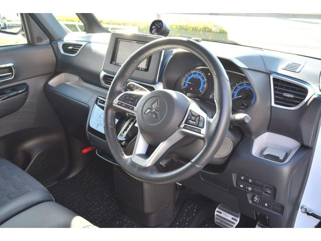 デリカミニ Ｔ　プレミアム　ワンオーナー　ナビ　フルセグ　３６０°カメラ　マイパイロット　両側パワースライドドア　ハンズフリーオートスライドドア　ステアリングヒーター　　デジタルインナーミラー　前後ドラレコ　スマートキー×２（12枚目）