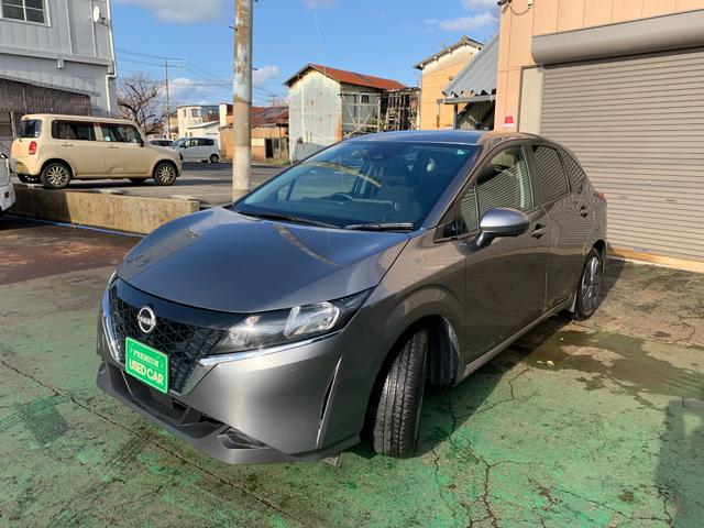 ノート Ｘ　ＦＯＵＲ　メーカーナビ　アラウンドビューモニター　プロパイロット　置くだけ充電　衝突軽減装置　ＥＴＣ２．０　メーカー保障継承渡（7枚目）