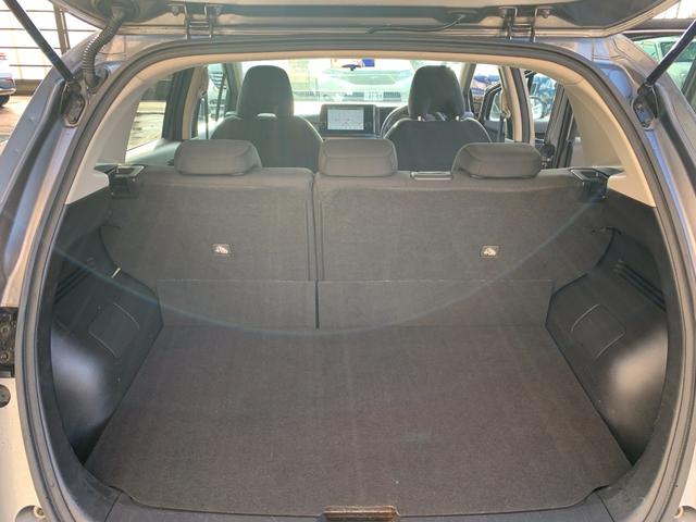ノート Ｘ　ＦＯＵＲ　メーカーナビ　アラウンドビューモニター　プロパイロット　置くだけ充電　衝突軽減装置　ＥＴＣ２．０　メーカー保障継承渡（11枚目）