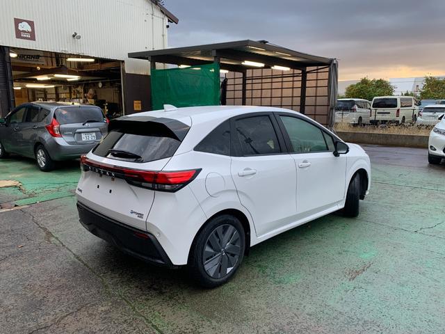 ノート Ｘ　ＦＯＵＲ　メーカーナビ　アラウンドビューモニター　プロパイロット　充電器　衝突軽減装置　ＥＴＣ２．０　メーカー保障継承渡（3枚目）