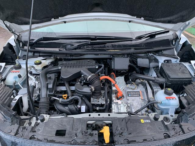 ノート Ｘ　ＦＯＵＲ　メーカーナビ　アラウンドビューモニター　プロパイロット　充電器　衝突軽減装置　ＥＴＣ２．０　メーカー保障継承渡（24枚目）