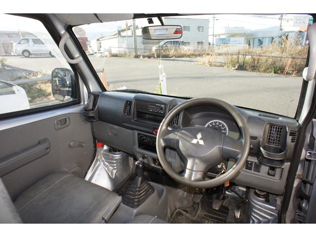 ミニキャブバン ＣＤ　ＣＤハイルーフ　５速マニュアル　パートタイム４ＷＤ（２ＷＤ切替式）　ルーフラック付き　タイミングベルト交換済み　記録簿数枚（5枚目）