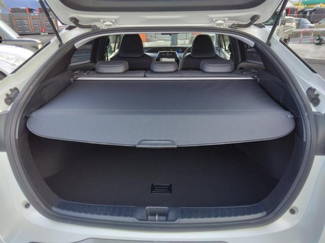 プリウス Sツーリングセレクション ワンオーナー・純正ナビ・バックカメラ・ETC・黒レザーシート・シートヒーター(17枚目)