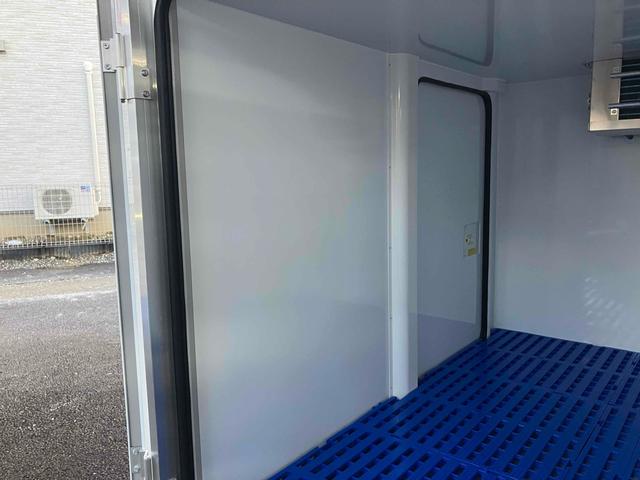 ご覧いただきありがとうございます♪気になったお車がありましたらお気軽にお電話をください♪