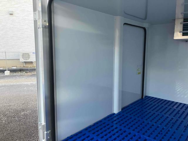 この度は当店のお車をご覧になっていただき、誠にありがとうございます。じっくり現車確認して頂けるよう、ご準備を致します！