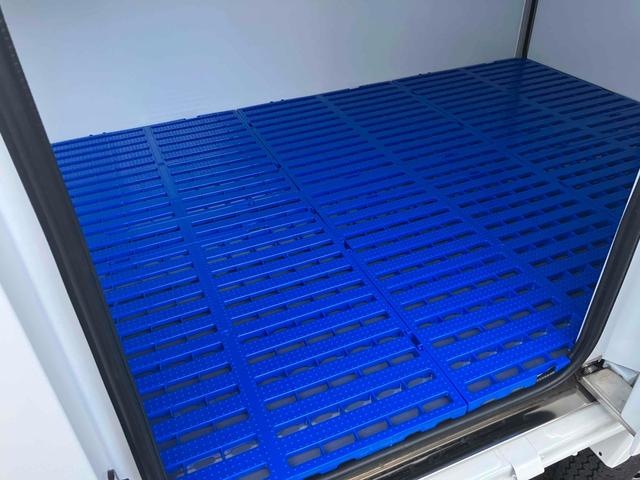 ご覧頂きまして誠に有難うございます！！是非ご来店して頂き、実際にご覧になって頂ければと思います。お客様からのご連絡をスタッフ一同、心よりお待ちしております