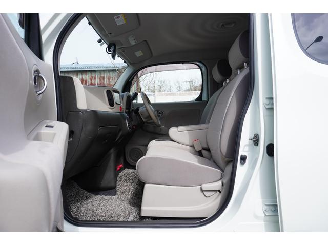キューブ １５Ｘ　Ｖセレクション　禁煙車　ＥＴＣ　バックカメラ　ナビ　フルセグＴＶ　ＤＶＤ再生　Ｂｌｕｅｔｏｏｔｈ　ＳＤ　ＵＳＢ　ＡＵＸ再生　スマートキー　電動格納ミラー　記録簿　車検整備付　夏冬タイヤ付　下回り防錆塗装済み（9枚目）