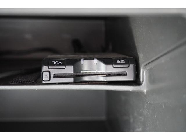 キューブ １５Ｘ　Ｖセレクション　禁煙車　ＥＴＣ　バックカメラ　ナビ　フルセグＴＶ　ＤＶＤ再生　Ｂｌｕｅｔｏｏｔｈ　ＳＤ　ＵＳＢ　ＡＵＸ再生　スマートキー　電動格納ミラー　記録簿　車検整備付　夏冬タイヤ付　下回り防錆塗装済み（31枚目）