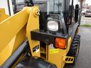 　ＣＡＴ　９０１Ｃ２　ホイールローダー　４ＷＤ　バケット容量０．４ｍ３　使用時間４２１．６ｈ　Ｈ３０〜Ｒ６特定自主検査済　スノータイヤ　前後作業灯　室内ヒーター　ＡＭラジオ　ＡＵＸ（10枚目）