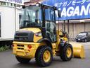 　ＣＡＴ　９０１Ｃ２　ホイールローダー　４ＷＤ　バケット容量０．４ｍ３　使用時間４２１．６ｈ　Ｈ３０〜Ｒ６特定自主検査済　スノータイヤ　前後作業灯　室内ヒーター　ＡＭラジオ　ＡＵＸ（12枚目）