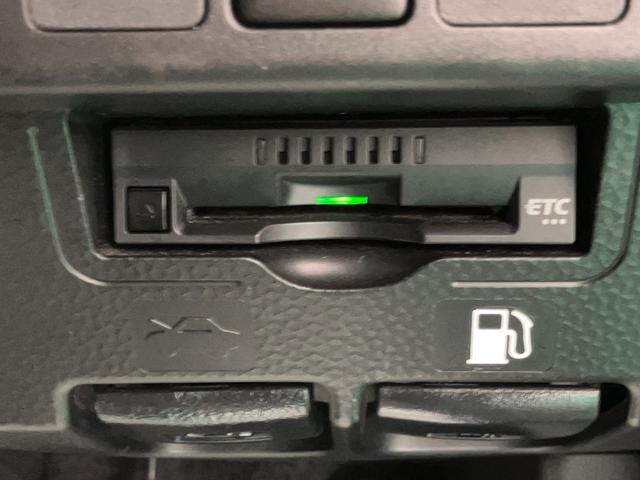 ルーミー Ｘ　Ｓ　純正メモリーナビ　フルセグ　Ｂｌｕｅｔｏｏｔｈ　バックカメラ　ＥＴＣ　クリアランスソナー　衝突被害軽減システム　ウォークスルー　オートライト　アイドリングストップ　フルフラット　元レンタカーアップ（19枚目）