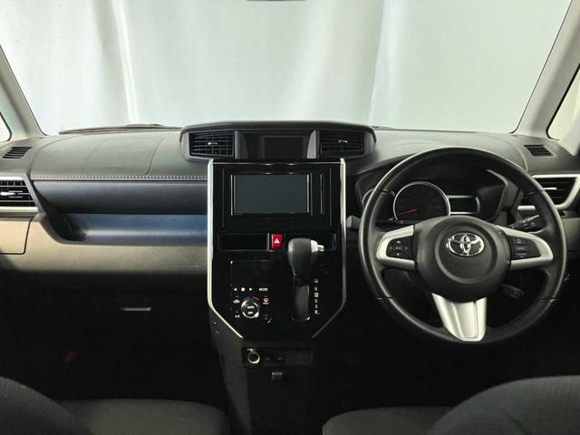 ルーミー カスタムＧ　スマートキー　シートヒーター　両側電動スライドドア　衝突被害軽減ブレーキ　コーナーセンサー　ドライブレコーダー　クルーズコントロール　Ｂｌｕｅｔｏｏｔｈ　バックカメラ　ナビ　オートマチックハイビーム（5枚目）
