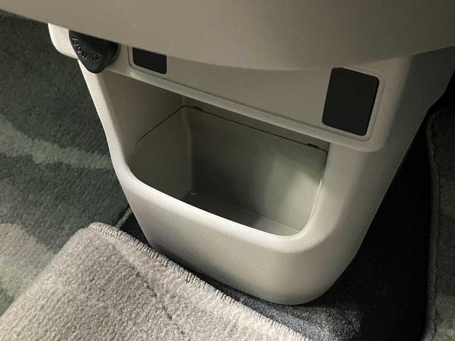 収納もたくさん付いています。大きなものから小さなものまで使う方の気持ちを考えた気遣いが嬉しいですね★