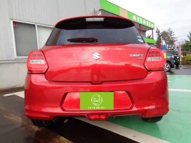 RS 衝突被害軽減ブレーキ シートヒーター クルーズコントロール ターボ 16インチアルミホイール フォグランプ オートエアコン 横滑り防止装置 電動格納ミラー プッシュスタート 本革巻きステアリング(17枚目)