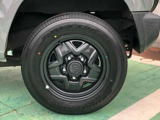 ジムニー ＸＬ　４ＷＤ　Ｂｌｕｅｔｏｏｔｈ　ドライブレコーダー　衝突被害軽減ブレーキ　コーナーセンサー　シートヒーター　ダウンヒルアシストコントロール　フロントフォグランプ　スマートキー　オートライト　ＥＳＣ　４ＷＤ（11枚目）