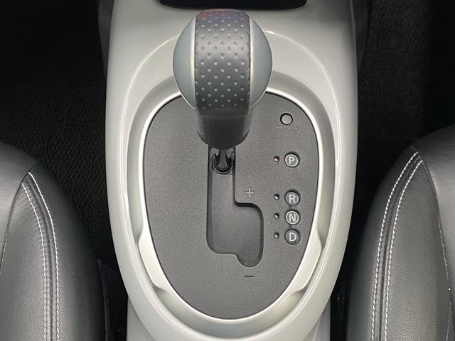 ジューク １６ＧＴ　ＦＯＵＲ　プレミアムホワイトパッケージ　４ＷＤ　ターボ　バックモニター　ＥＴＣ　純正ＨＤＤナビ　ＣＤ　ＤＶＤ　フルセグＴＶ　ハーフレザーシート　シートヒーター　寒冷地仕様　盗難防止装置　フォグ　オートライト（22枚目）