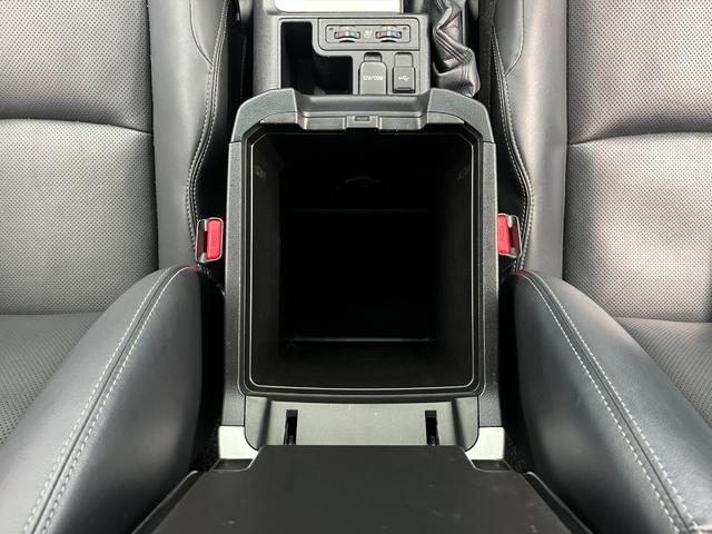 ランドクルーザープラド TX Lパッケージ マットブラックエディション 4WD サンルーフ ルーフレール 全方位モニター ETC2.0 純正メモリナビ Bluetooth USB Aクルコン 本革 Sヒーター Sクーラー スマートキー フォグ オートLEDライト(42枚目)