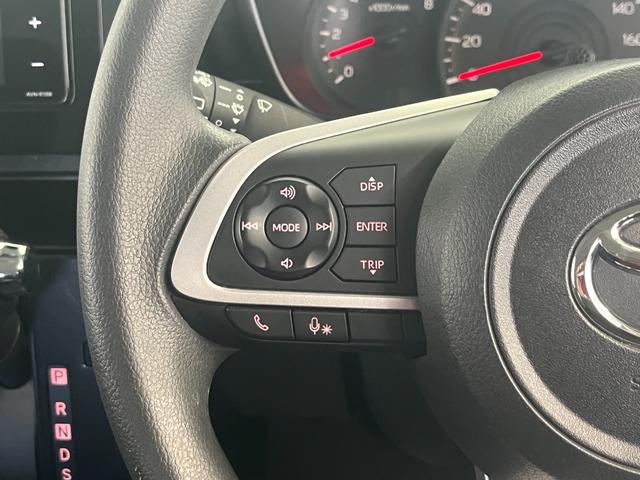 【ステアリングリモコン】目線を大きくそらすことなくボタンの操作を行うことができるので、安全にも配慮できます。