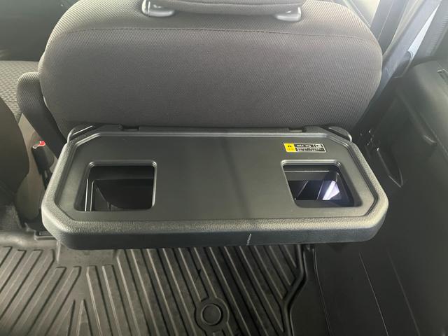 ドリンクホルダー付きトレイ