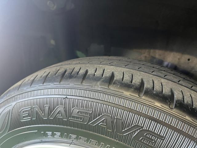 後ろ右タイヤ溝