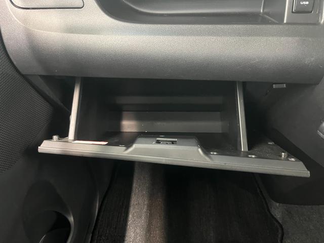 タント カスタムRS トップエディションSAIII 4WD ターボ 両側電動スライドドア バックモニター 純正SDナビ Bluetooth CD DVD フルセグTV スマートキー アイドリングストップ 衝突軽減ブレーキ ベンチシート フォグ LED(32枚目)