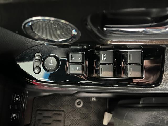 Ｎ－ＢＯＸカスタム Ｇ・ＥＸホンダセンシング　４ＷＤ　両電スラ　バックモニター　ＥＴＣ　クルコン　純正メモリナビ　Ｂｌｕｅｔｏｏｔｈ　ＵＳＢ　ＣＤ　ＤＶＤ　フルセグＴＶ　シートヒーター　フルフラット　スマートキー　オートＬＥＤ（31枚目）
