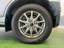 アルミホイールだけでも車のイメージがかなり変わりますね。