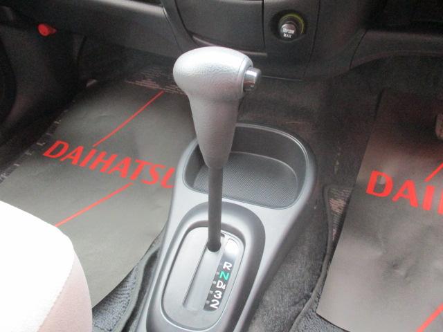 ミラジーノ Ｌ　走行５９０００キロ　車検９年１１月　キーレスエントリー　Ｗエアバック　純正ＣＤチューナー（16枚目）