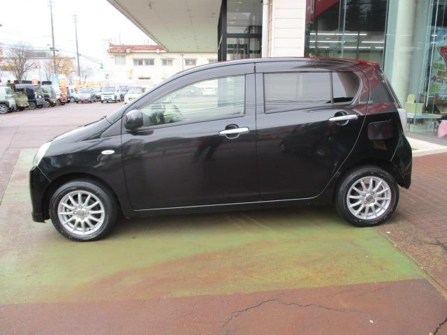 ミライース Xf メモリアルエディション 4WD 特別仕様車 アイドリングストップ CDチューナー 14インチアルミ キーレスエントリー 電動格納ミラー リヤワイパー ABS プライバシーガラス(2枚目)