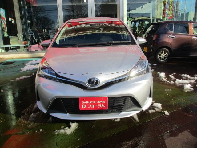 ヴィッツ 1.0F LEDエディション 衝突被害軽減ブレーキ 特別特別仕様車 ブルートゥースナビ バックカメラ ETC ドライブレコーダー LEDヘッドライト スマートキー UVカットガラス ワンオーナー(8枚目)