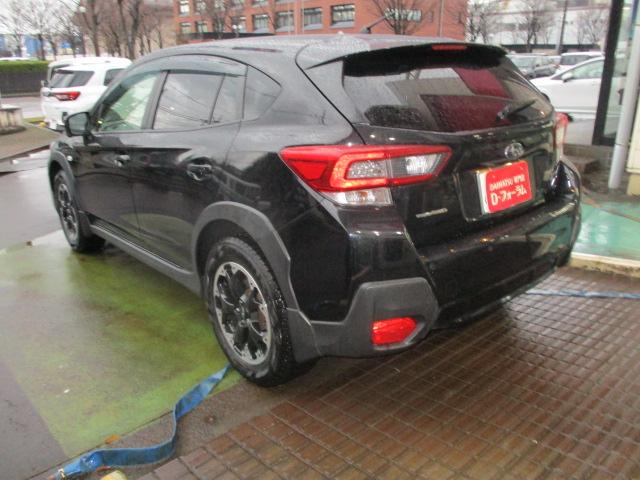 ＸＶ １．６ｉ－Ｌ　アイサイト　４ＷＤ　衝突被害軽減ブレーキ　ブラックレザーシート　純正ブルートゥースナビ　Ｂカメラ　ＬＥＤヘッドライト　クルーズコントロール　純正１７アルミ　フロントパワーシート　電動パーキングブレーキ　ＥＴＣ（3枚目）