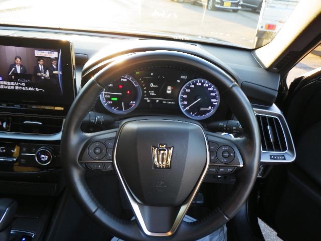 クラウンハイブリッド Ｓ　セーフティパッケージプラス　ローダウン（純正サスあり）　ナビ　ＥＴＣ車載器　バックガイドモニター　アクティブクルーズ　電動シート　シートヒータ　スマートキー（22枚目）