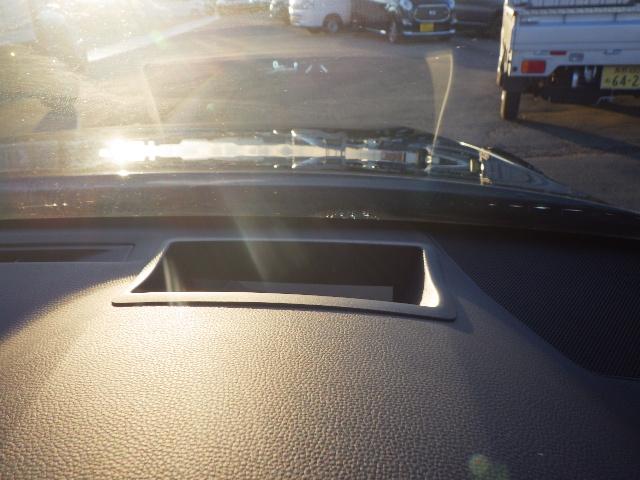 クラウンハイブリッド Ｓ　セーフティパッケージプラス　ローダウン（純正サスあり）　ナビ　ＥＴＣ車載器　バックガイドモニター　アクティブクルーズ　電動シート　シートヒータ　スマートキー（31枚目）