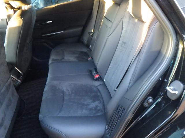 クラウンハイブリッド Ｓ　セーフティパッケージプラス　ローダウン（純正サスあり）　ナビ　ＥＴＣ車載器　バックガイドモニター　アクティブクルーズ　電動シート　シートヒータ　スマートキー（41枚目）