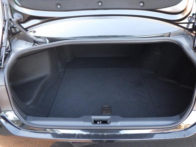 クラウンハイブリッド Ｓ　セーフティパッケージプラス　ローダウン（純正サスあり）　ナビ　ＥＴＣ車載器　バックガイドモニター　アクティブクルーズ　電動シート　シートヒータ　スマートキー（43枚目）