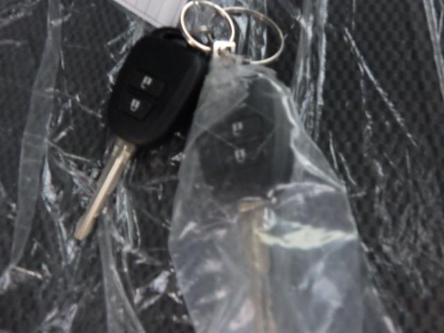 ハイエースバン ＤＸ　ＧＬパッケージ　登録済み未使用車　オーディオレス　ＬＥＤヘッドランプ　ＰＶＭ　デジタルインナーミラー　リヤクーラー＆ヒーター　両側イージークローザー　６人乗り（46枚目）