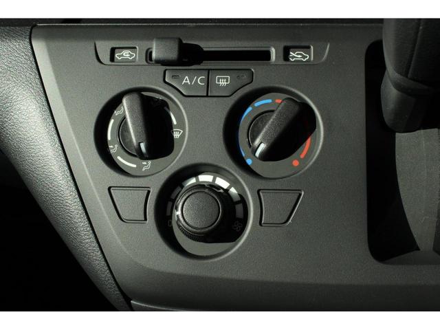 S エマージェンシーブレーキシステムレス 届出済未使用車 スマートキー アイドリングストップ 盗難防止システム 衝突安全ボディ 電動格納ドアミラー(12枚目)