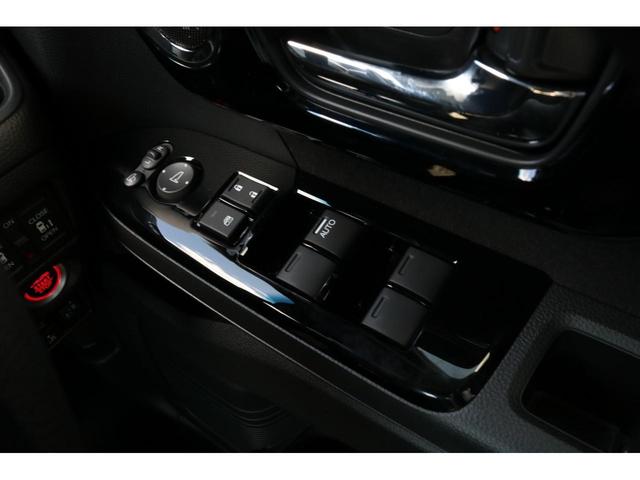 Lターボ 4WD 届出済未使用車 両側電動スライドドア エアロパーツ LEDヘッドライト 衝突被害軽減ブレーキ スマートキー シートヒーター 電動格納ミラー アイドリングストップ アルミホイール オートライト(16枚目)