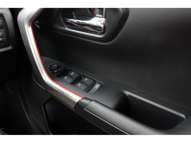 G 登録済未使用車 4WD アラウンドビューモニター 純正ディスプレイオーディオ LEDヘッドライト 衝突被害軽減ブレーキ アイドリングストップ スマートキー シートヒーター オートライト アルミホイール(16枚目)