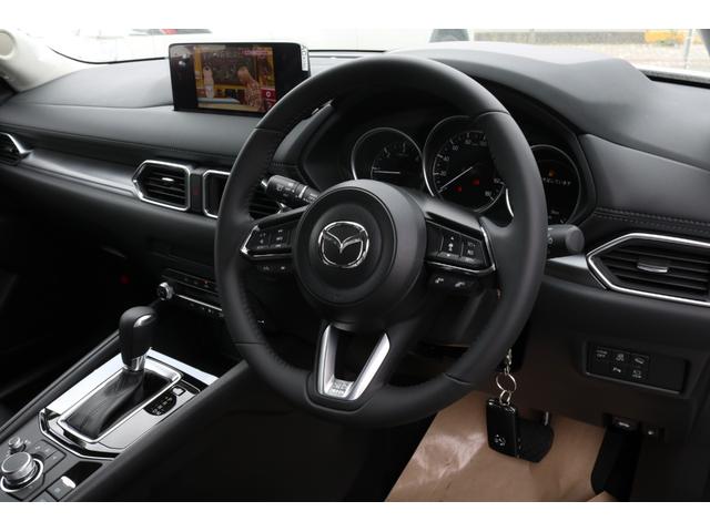 XD スマートエディション 登録済未使用車 4WD ディーゼルターボ 360°ビューモニター マツダコネクト TV MTモード付シフト LEDヘッドライト クルーズコントロール スマートシティブレーキサポート スマートキー(7枚目)