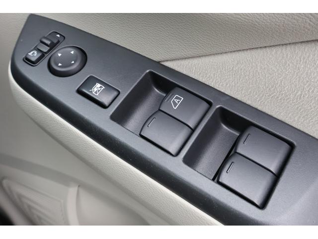 デイズ  レンタカーアップ ナビ TV キーレスエントリー アイドリングストップ 電動格納ミラー ベンチシート CVT 盗難防止システム ABS ESC CD USB Bluetooth(8枚目)