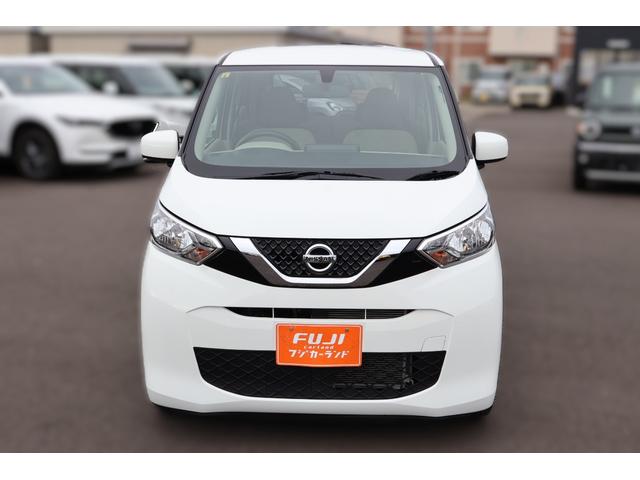 デイズ  レンタカーアップ ナビ TV キーレスエントリー アイドリングストップ 電動格納ミラー ベンチシート CVT 盗難防止システム ABS ESC CD USB Bluetooth(13枚目)