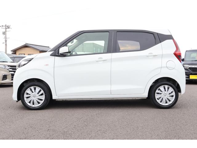 デイズ  レンタカーアップ ナビ TV キーレスエントリー アイドリングストップ 電動格納ミラー ベンチシート CVT 盗難防止システム ABS ESC CD USB Bluetooth(16枚目)