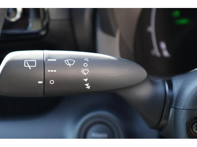 ヤリス ハイブリッドG ワンオーナー 4WD 全周囲カメラ ETC2.0 ナビ TV クリアランスソナー オートクルーズコントロール レーンアシスト 衝突被害軽減システム オートマチックハイビーム(10枚目)