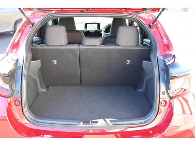 ヤリス ハイブリッドG ワンオーナー 4WD 全周囲カメラ ETC2.0 ナビ TV クリアランスソナー オートクルーズコントロール レーンアシスト 衝突被害軽減システム オートマチックハイビーム(19枚目)