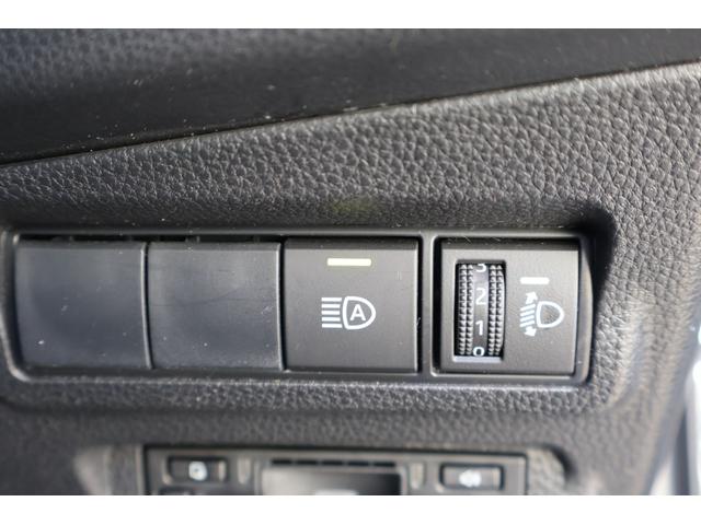 カローラクロス ハイブリッド Z 4WD 全周囲カメラ オートクルーズコントロール レーンアシスト パワーシート パークアシスト 衝突被害軽減システム ナビ TV オートマチックハイビーム オートライト LEDヘッドランプ(6枚目)