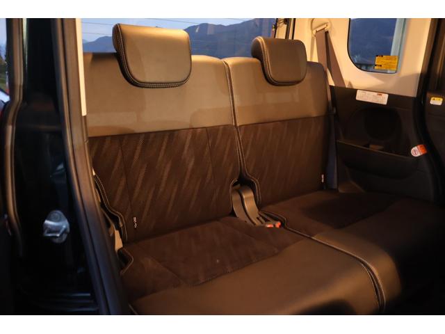 タント カスタムRS トップエディションVS SAIII ターボ ハーフレザー 4WD ETC 全周囲カメラ 両側電動スライドドア ナビ TV クリアランスソナー 衝突被害軽減システム オートマチックハイビーム オートライト LEDヘッドランプ スマートキー(28枚目)