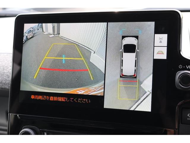 【全周囲カメラ】真上から車を見たようにモニターで確認ができる。是非実際の車で体感してみてください。
