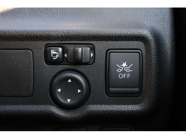 ノート X FOUR 4WD 全周囲カメラ ナビ TV クリアランスソナー レーンアシスト 衝突被害軽減システム オートライト スマートキー 電動格納ミラー CVT 盗難防止システム 衝突安全ボディ ABS ESC CD(13枚目)